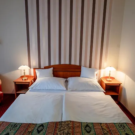Hotell Erzsebet Hévíz