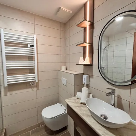 Erzsebet Hotel 3*
