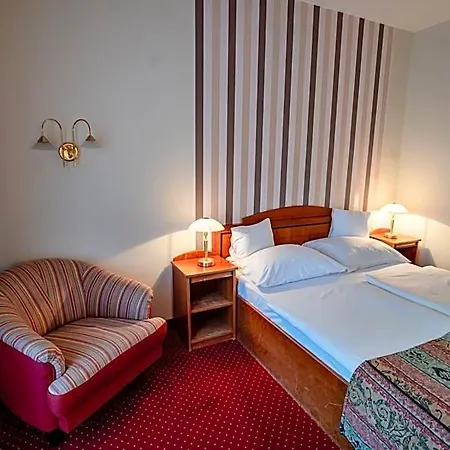 Erzsebet Отель 3*
